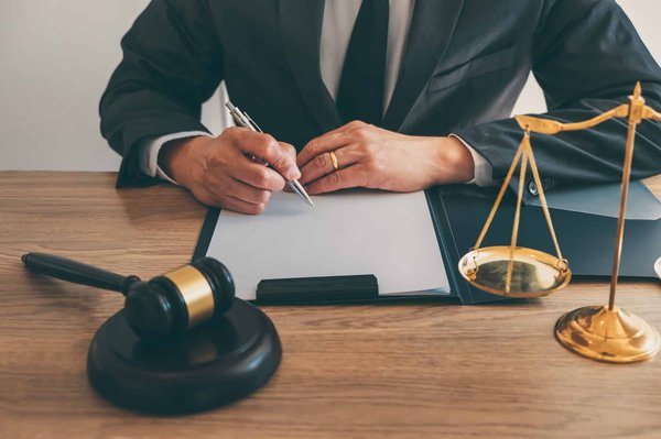 Quelles sont les compétences d'un avocat à Avignon ?