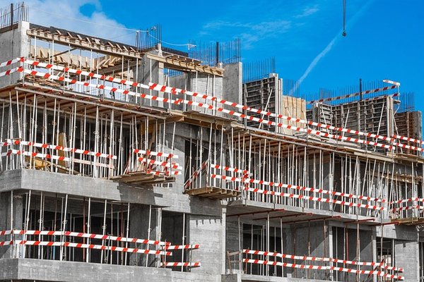 Permis de construire : guide essentiel pour vos projets modernes